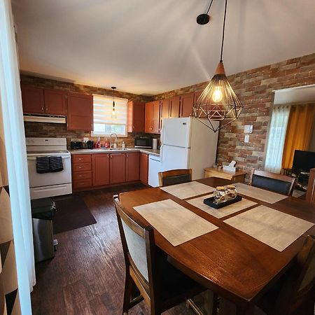 Maison St-Raymond Duplex Matane Bagian luar foto