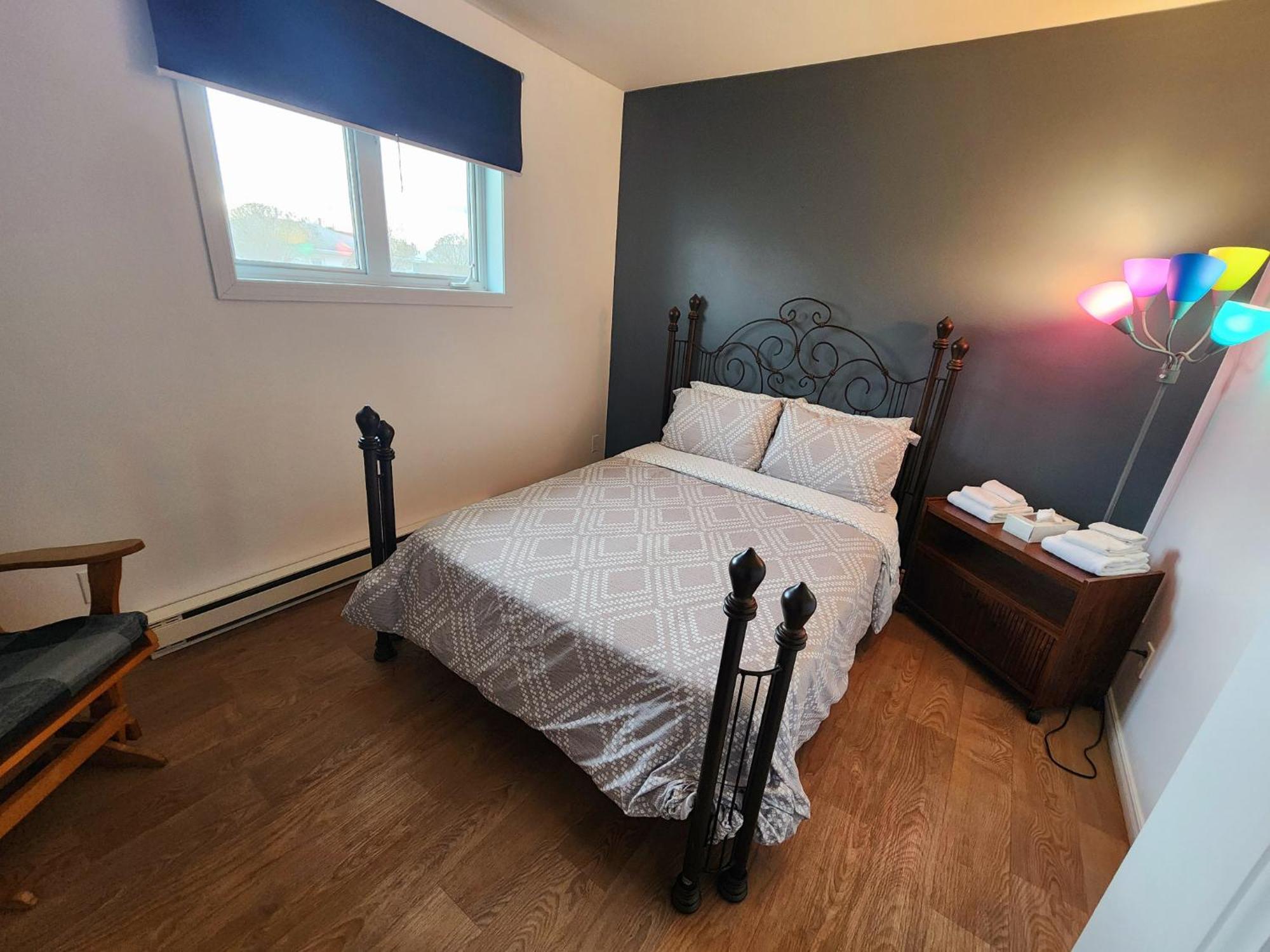 Maison St-Raymond Duplex Matane Bagian luar foto
